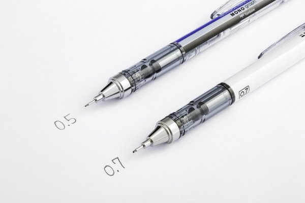 Tombow Mirkoceruzka MONO graph 0,7mm, biela