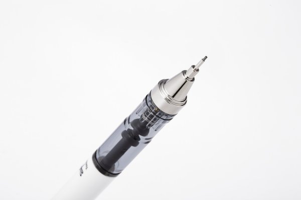 Tombow Mirkoceruzka MONO graph 0,7mm, biela